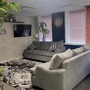Hostel Planet M, Niagara Falls
